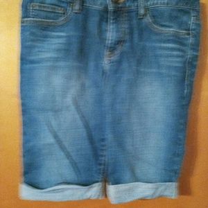 Calvin Klein women's Bermuda shorts size 27/6
